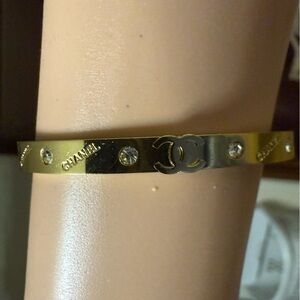 Gold Bangle with Crystal Details unbranded